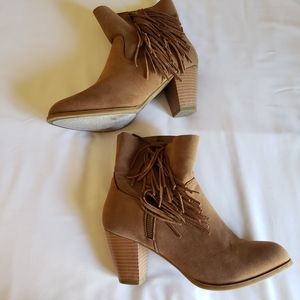 Rampage Frankey Fringe Booties Size 7